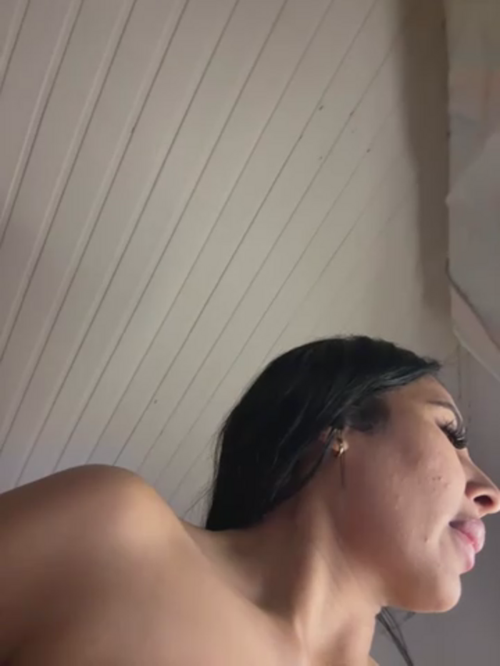 Anily_Lovely
