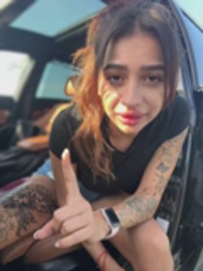 LaraVegas_