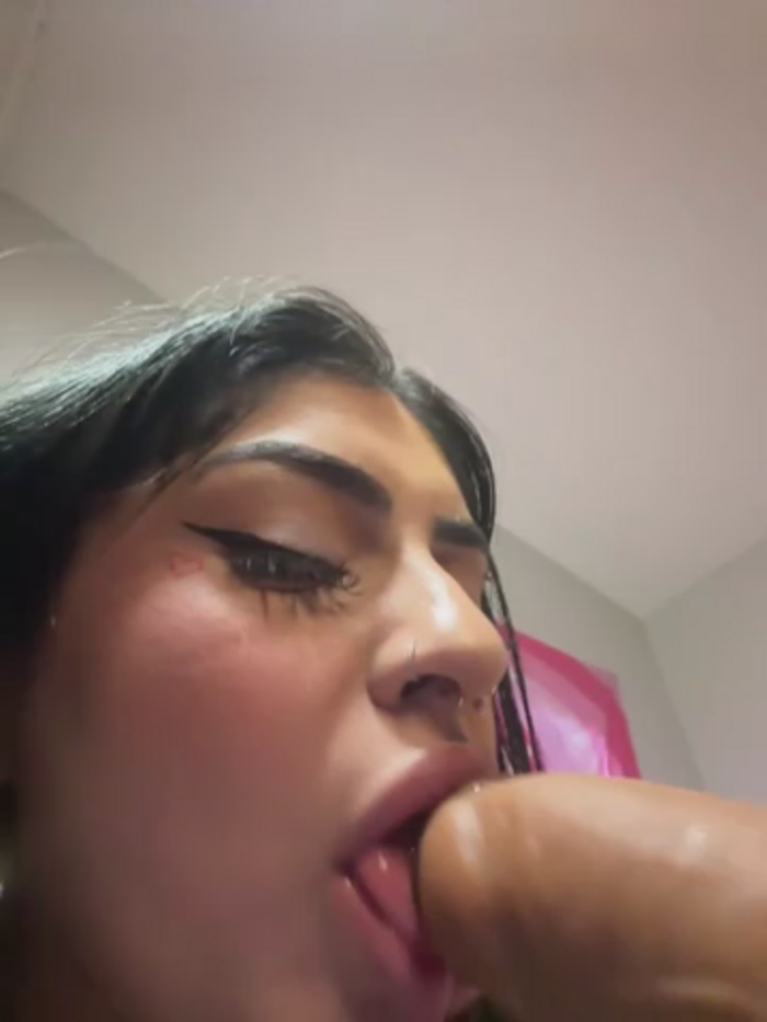 ThickerThanYoBitch