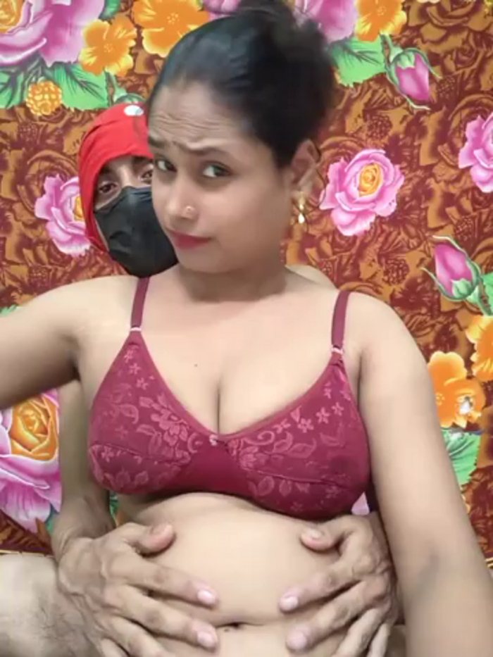 Seducing_couple