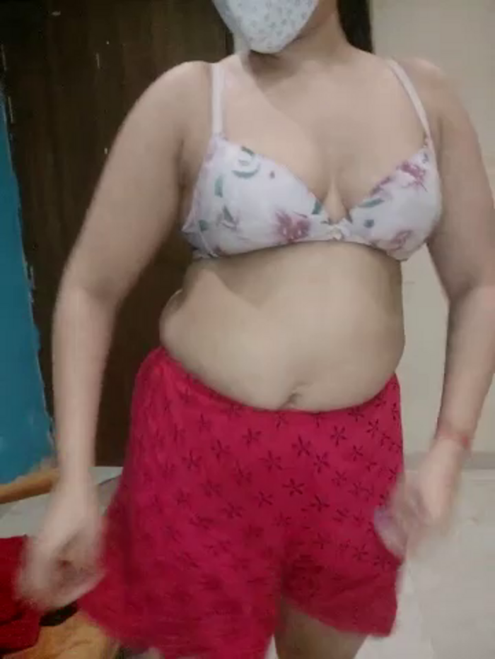 delstrip_couple