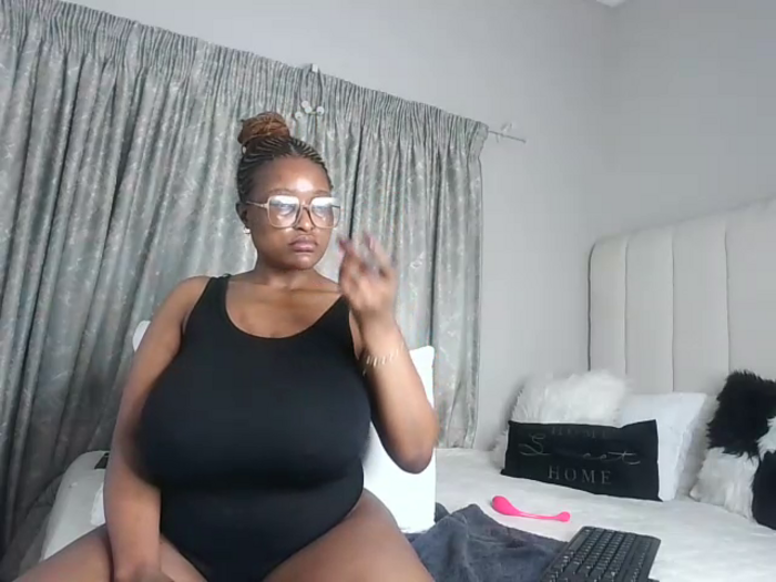 Bustygoddess32