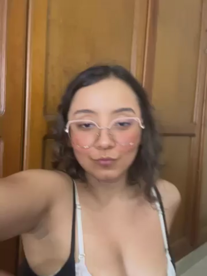 Kay_LustyWife