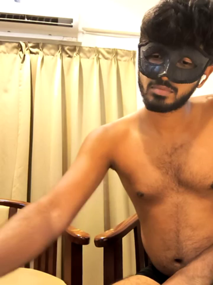 NAUGHTY_INDIAN_COUPLE