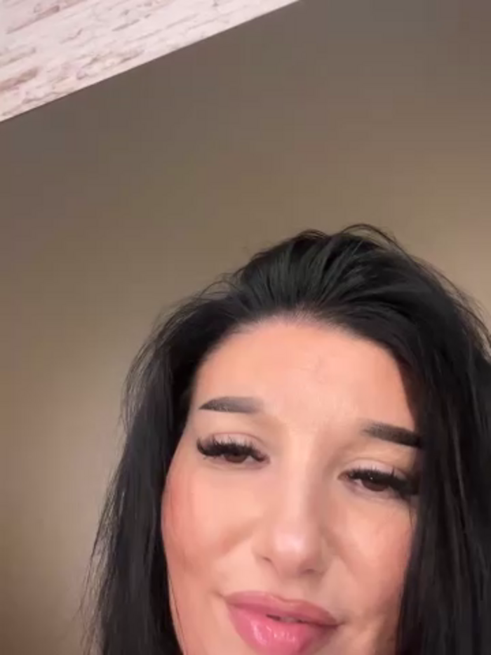 Tisha_Busty