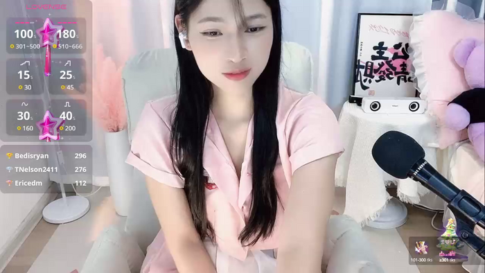 -Jolene-688-