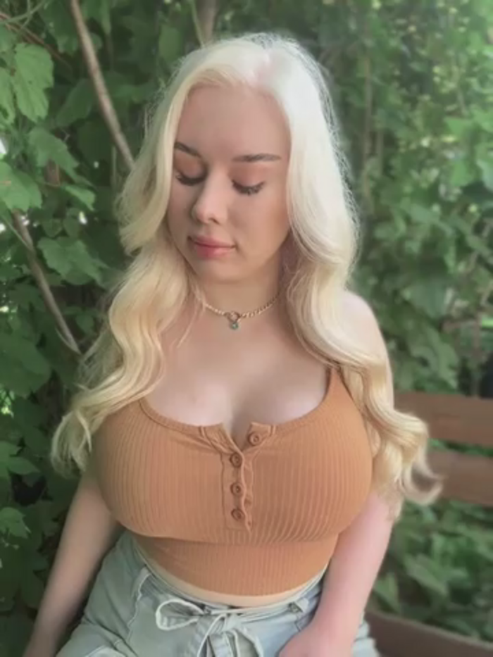 LaraHollywood