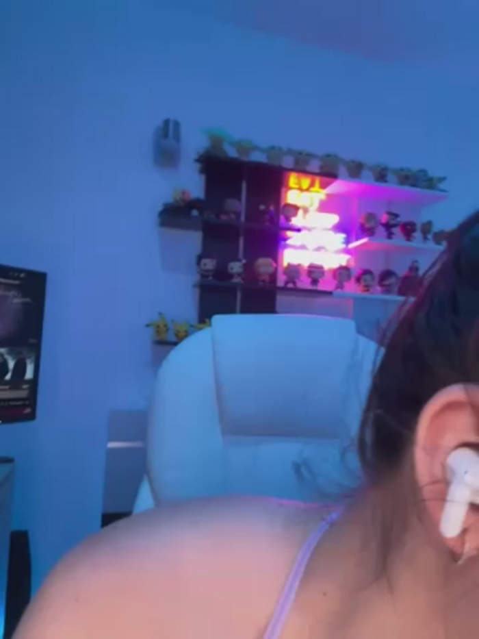 Sharon_07
