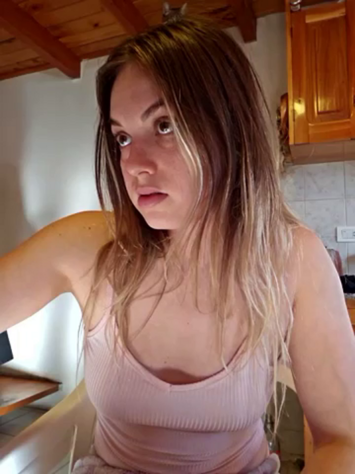 Elnonoykeila77
