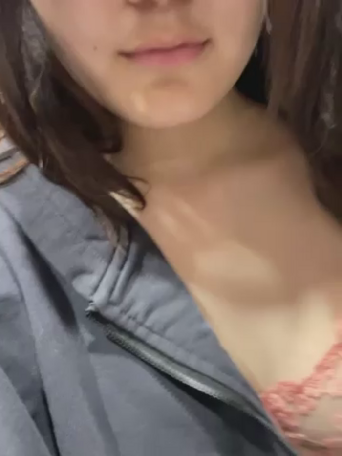 KissMeEva
