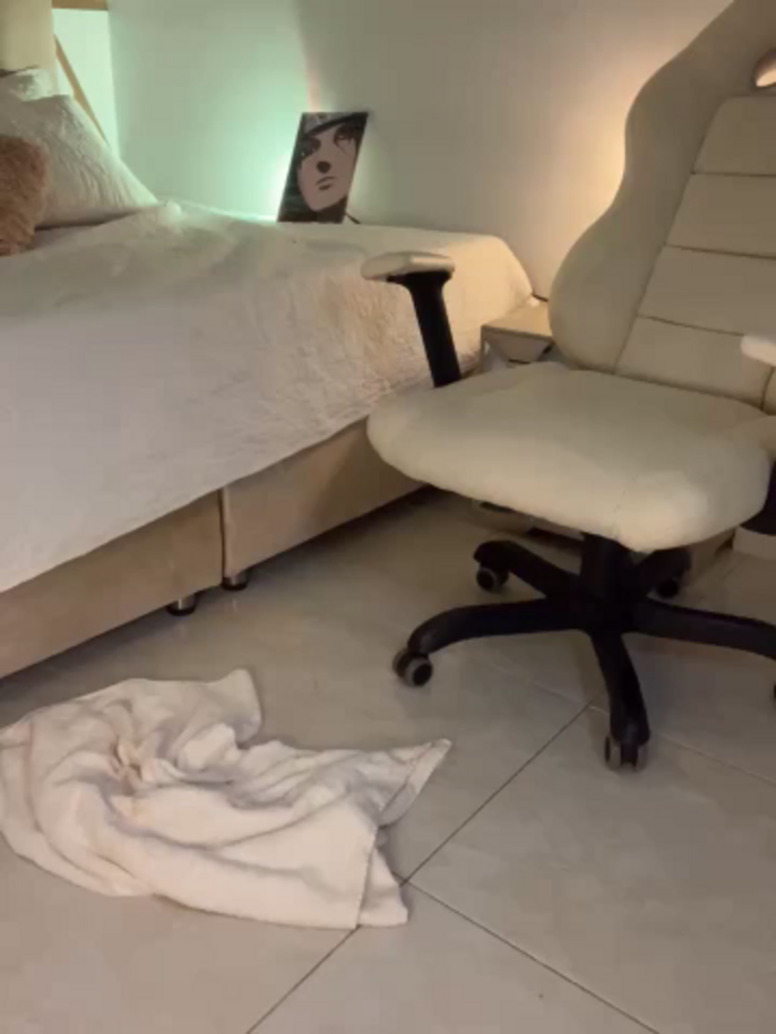 MiaAdams21