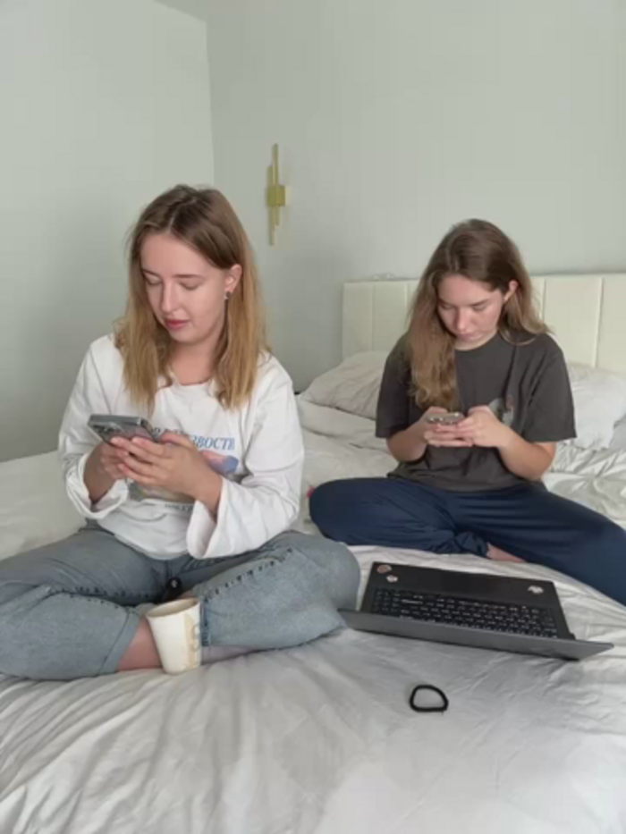 Nura_n_Sarah