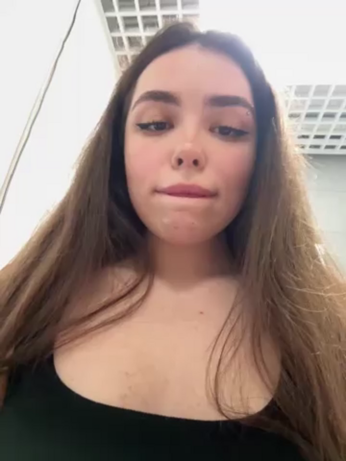 pantyless