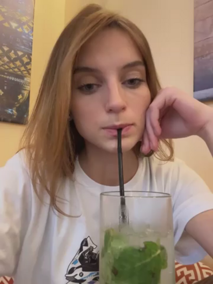 -AngelAri-