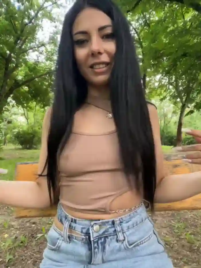 2025/06/06/stripchat-arianaturner-17-32-27