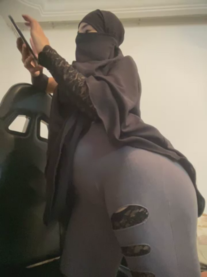 Hijabi_HotGirls