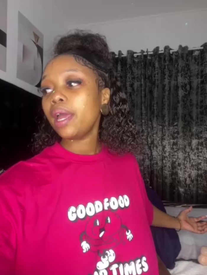 QueenTee23