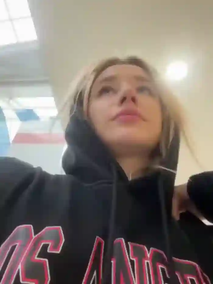 2025/06/06/stripchat-sssativa_model-10-17-51