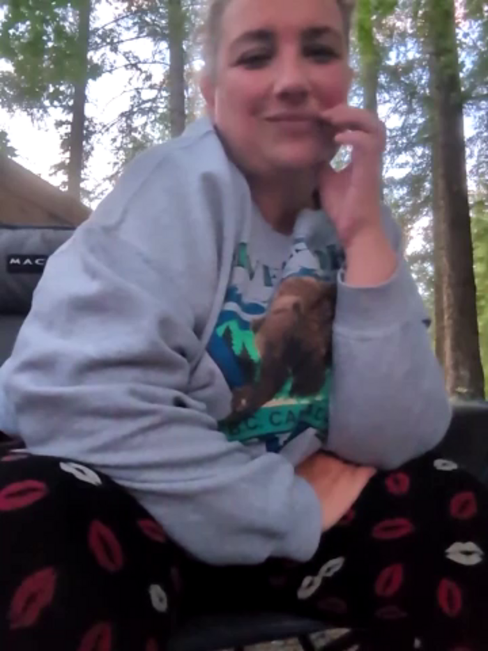 Canadian_BBW