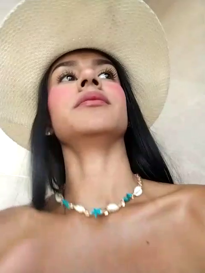 Juliana_Xander