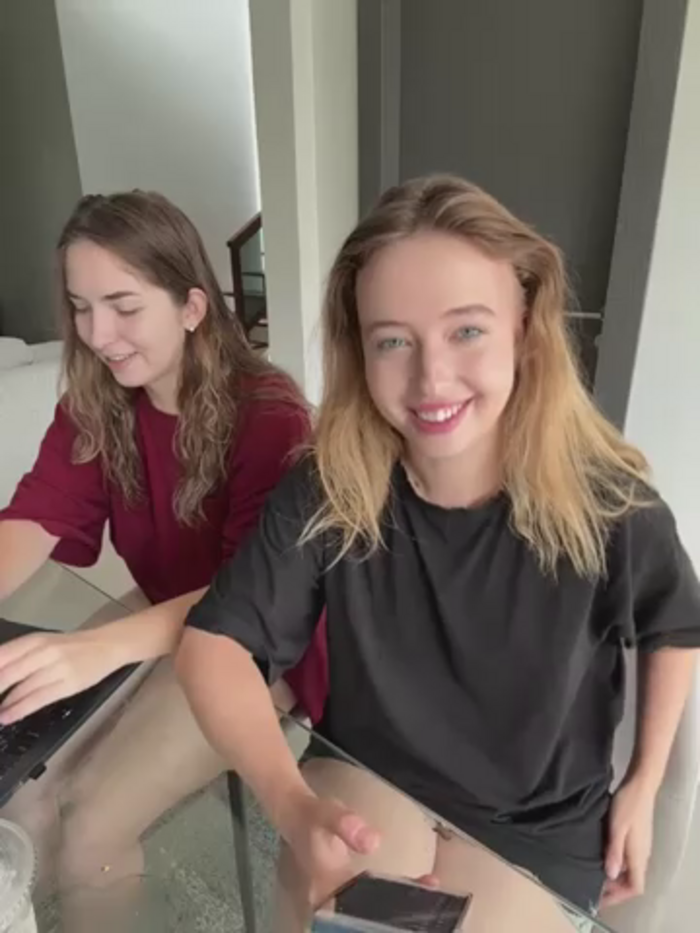 Nura_n_Sarah