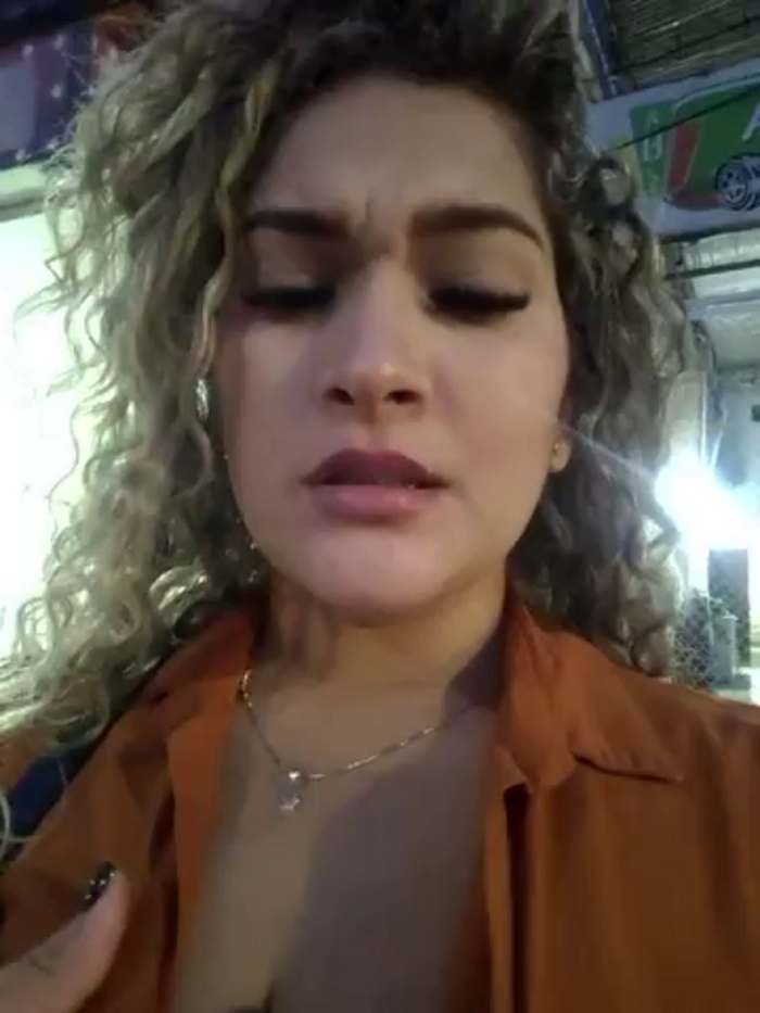 Sara_smiiith211