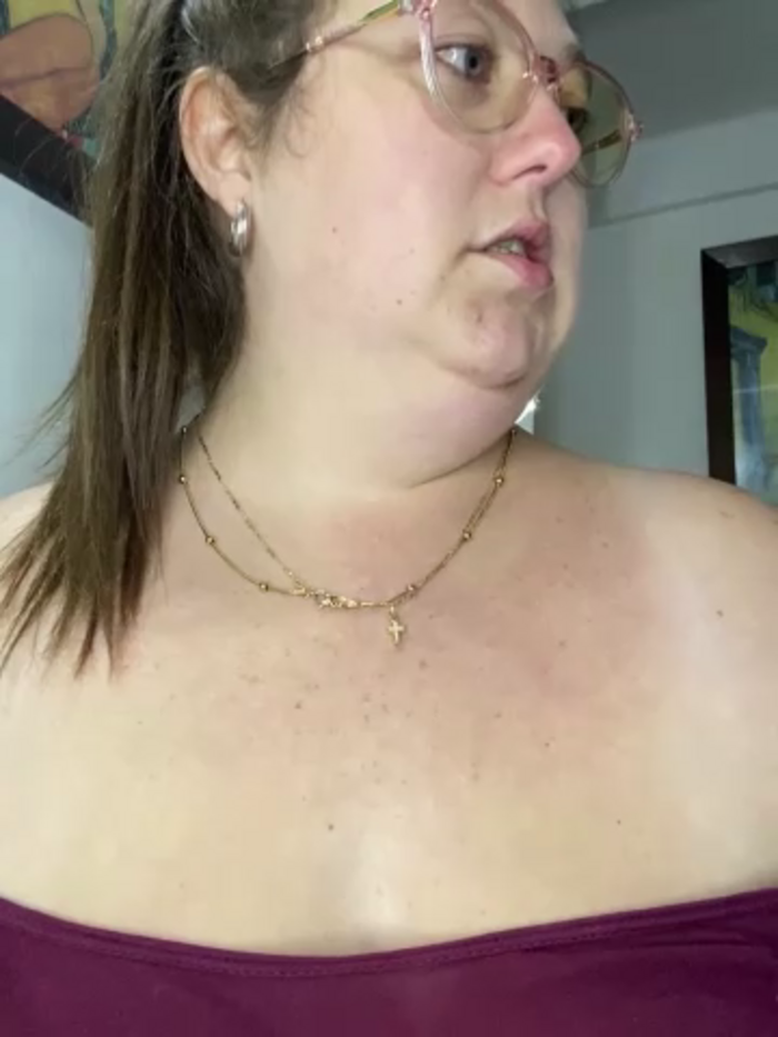 Chloee_Peach