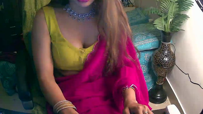 Cute-Tara