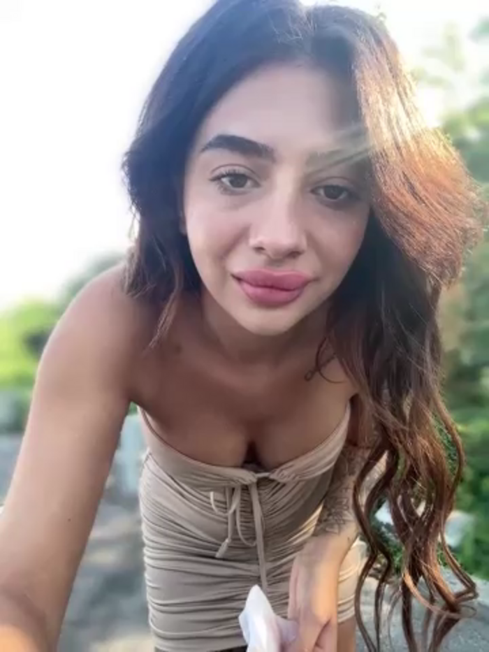 LaraVegas_