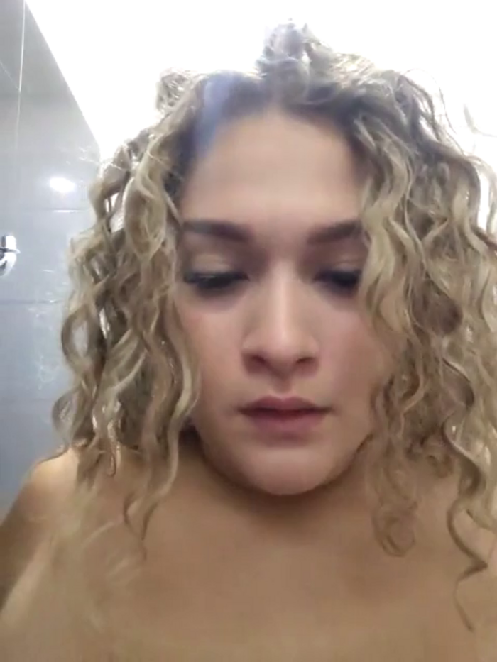 Sara_smiiith211
