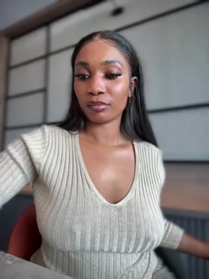__Nessa__