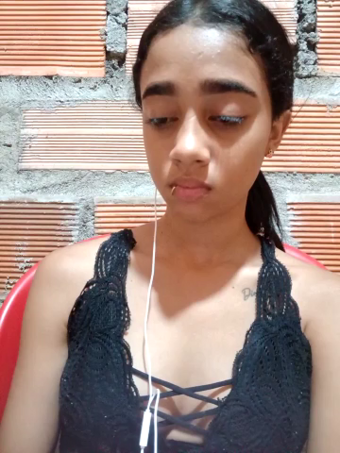 Zoe_Sweett18