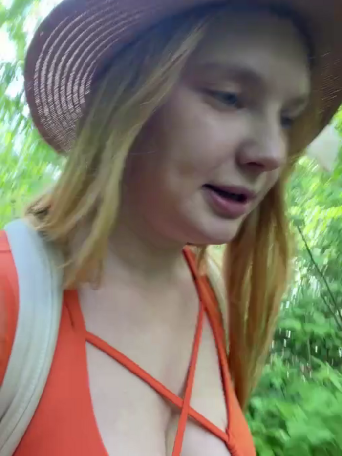 AmmyHot
