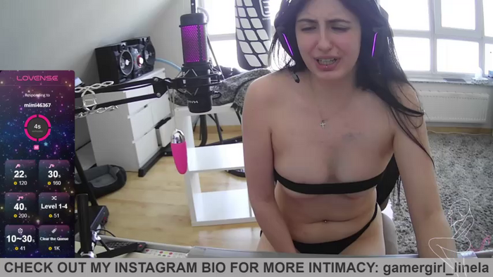 Gamergirl-Linela