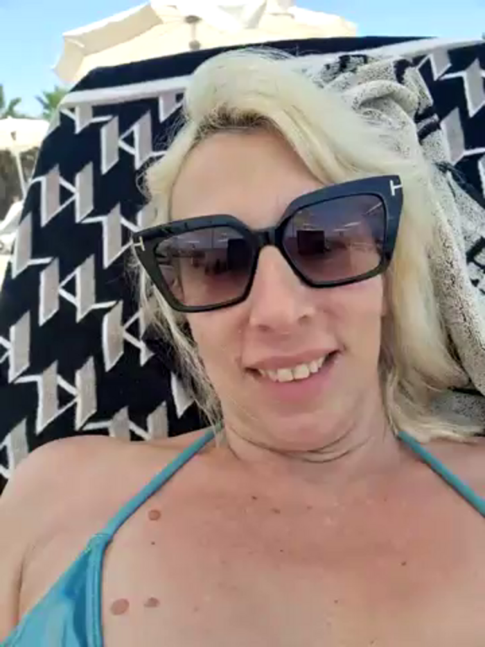 Ina_HotX