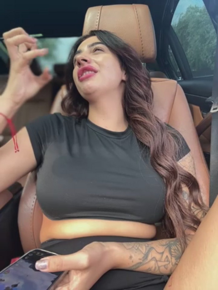 LaraVegas_