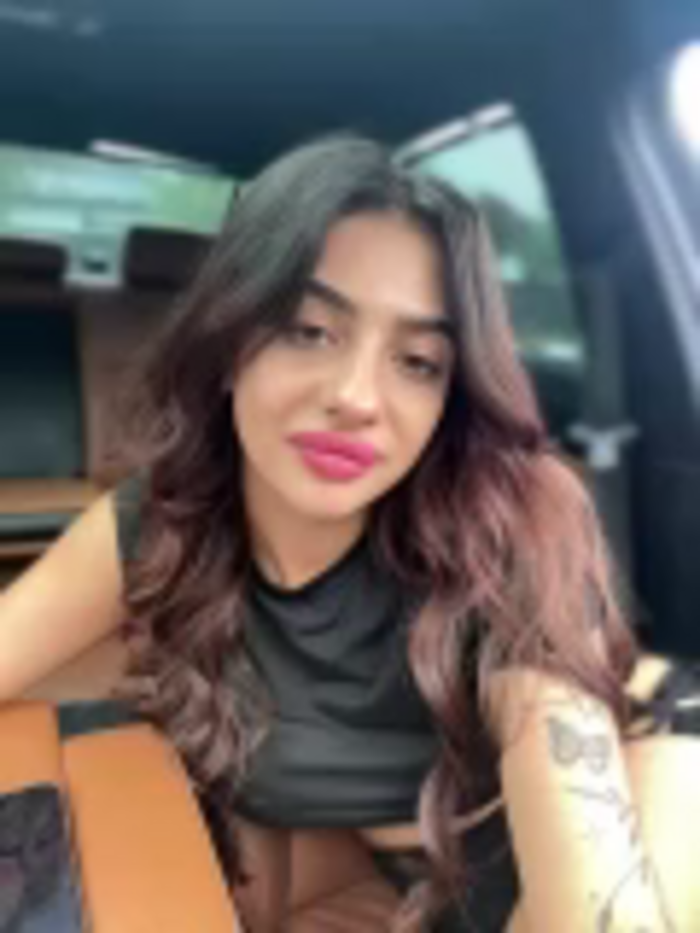 LaraVegas_