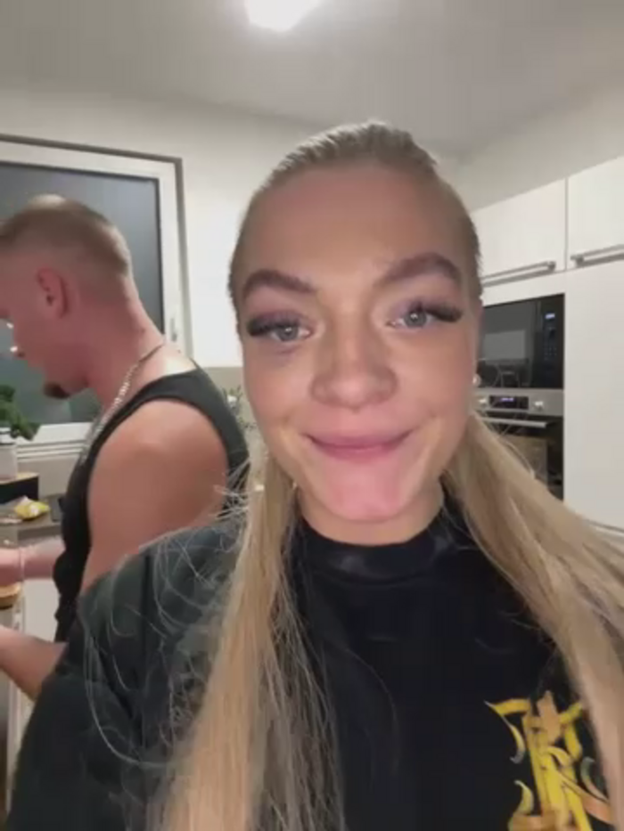 LizzyLush_