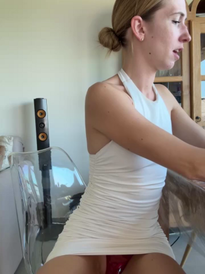 lola_tentatiion