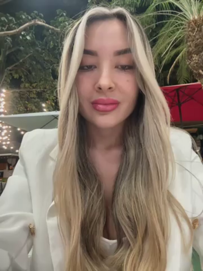 Alexa_seexy1
