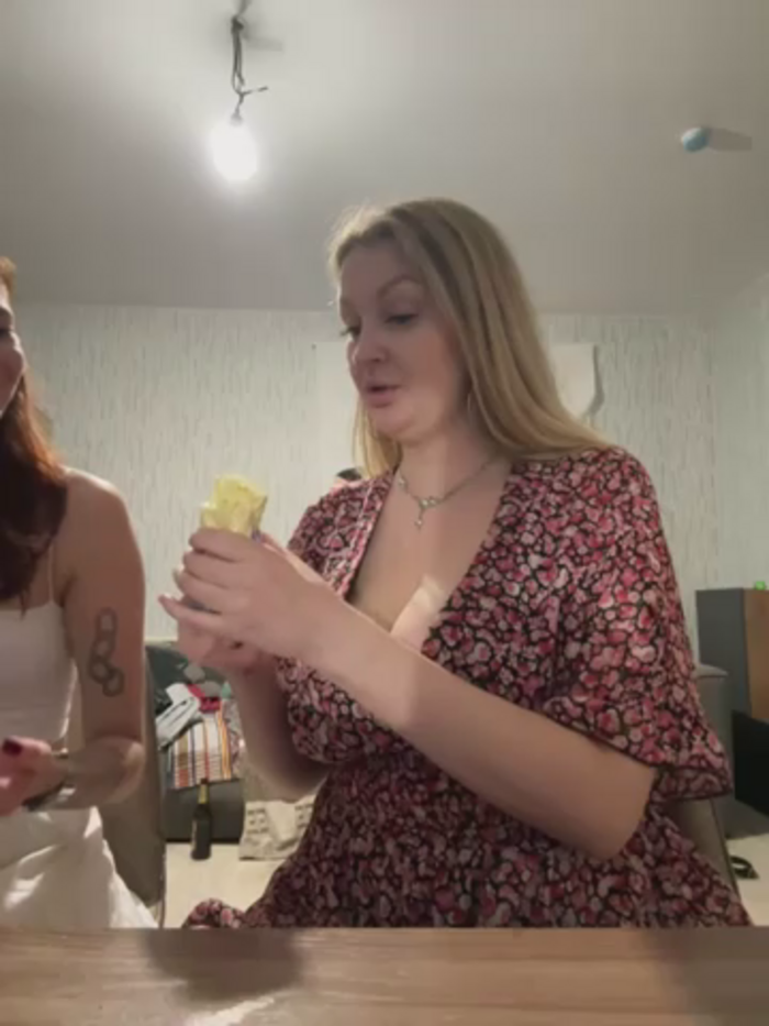 Teya_moon_