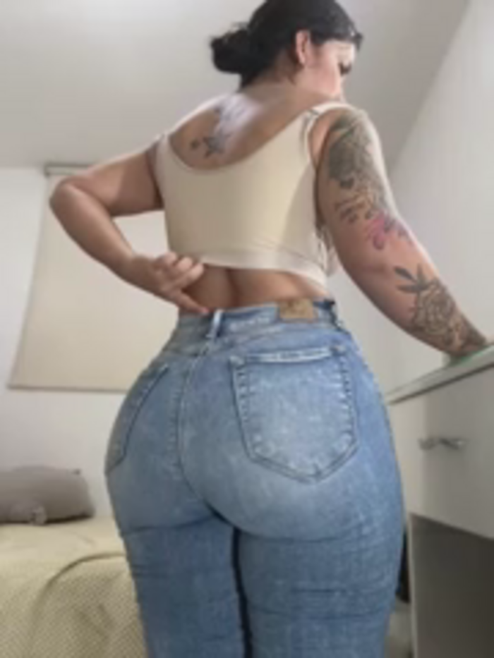 lau_ass_goddess