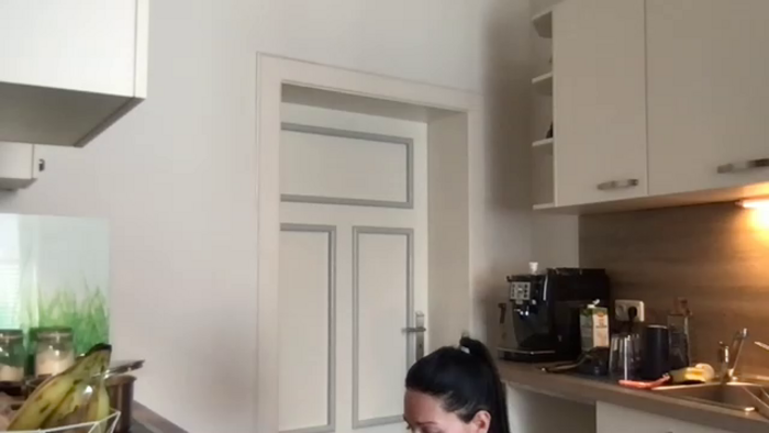 Viola_Beck