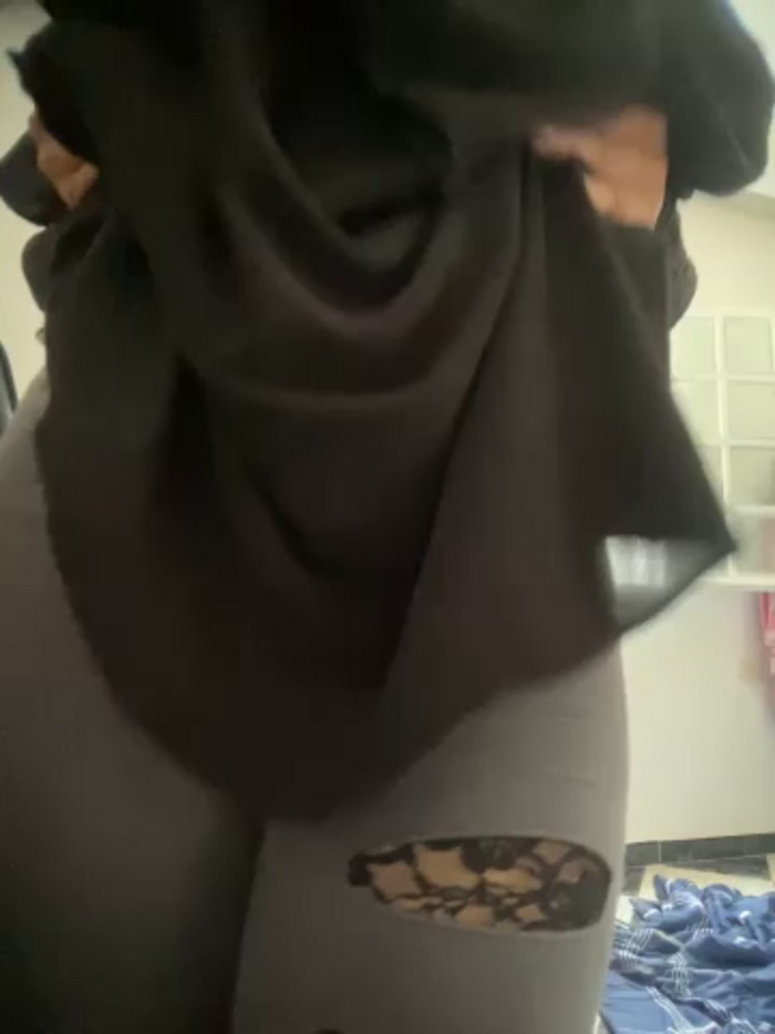 Hijabi_HotGirls