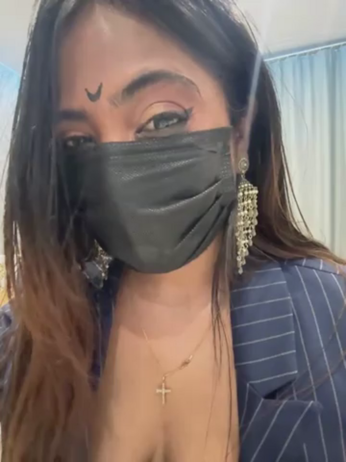 MonalisaDono18
