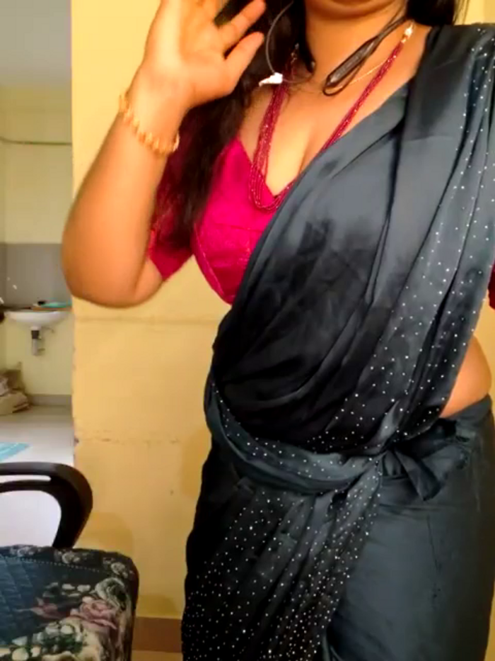 Mallu_MayaMadhav