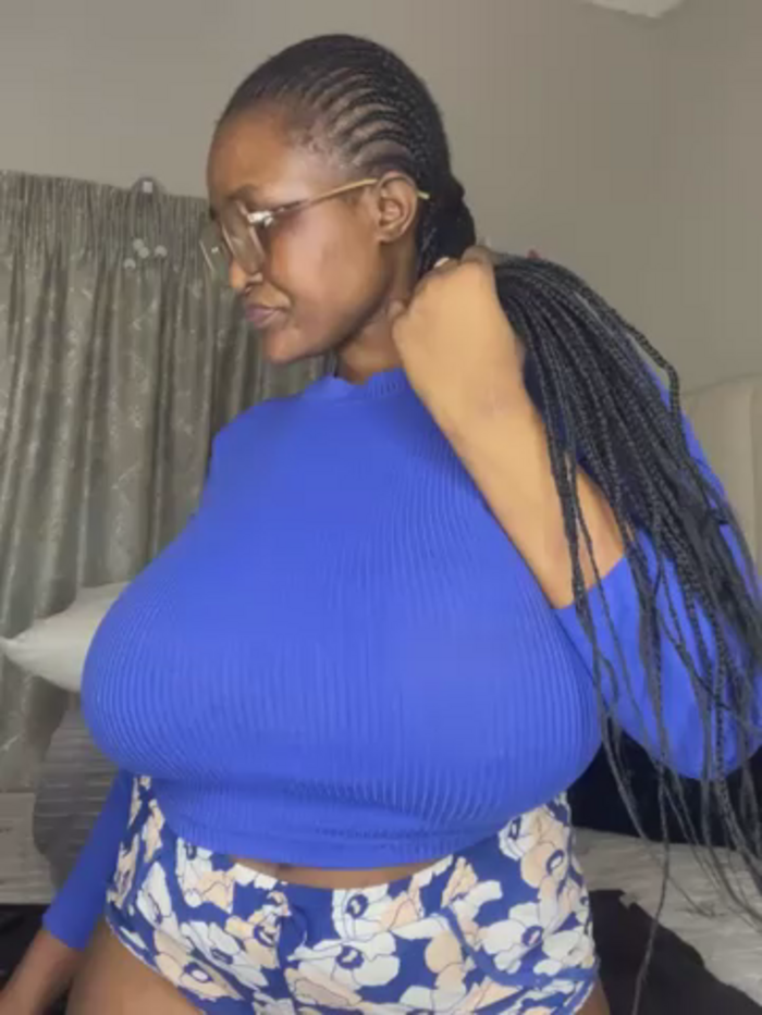 Bustygoddess32