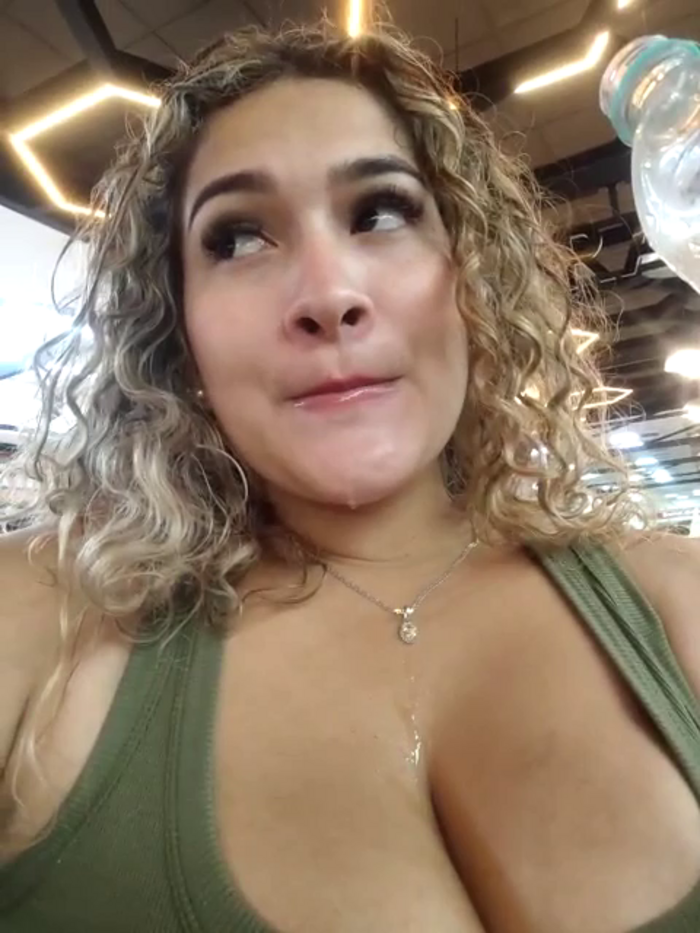 Sara_smiiith211