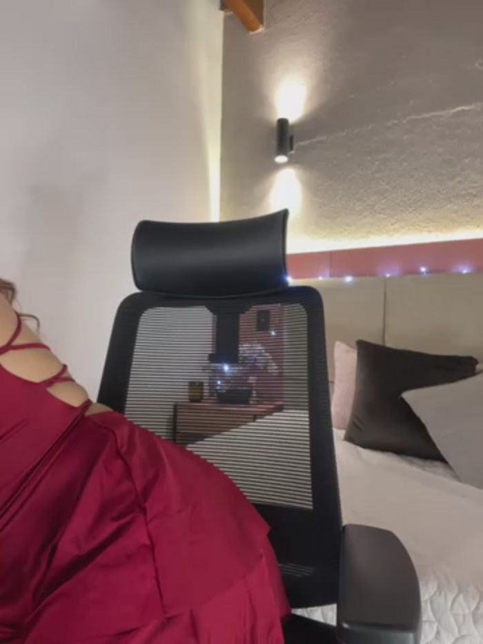 AniiRose
