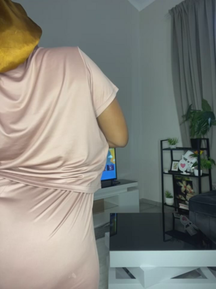 Bustygoddess32
